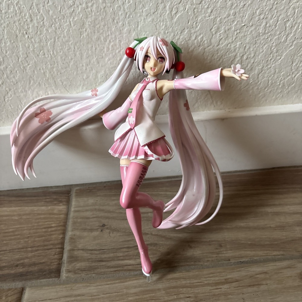 Hatsune Miku Sakura Miku Ver. 2 Sega SPM Figure Cherry Blossom - No Stand